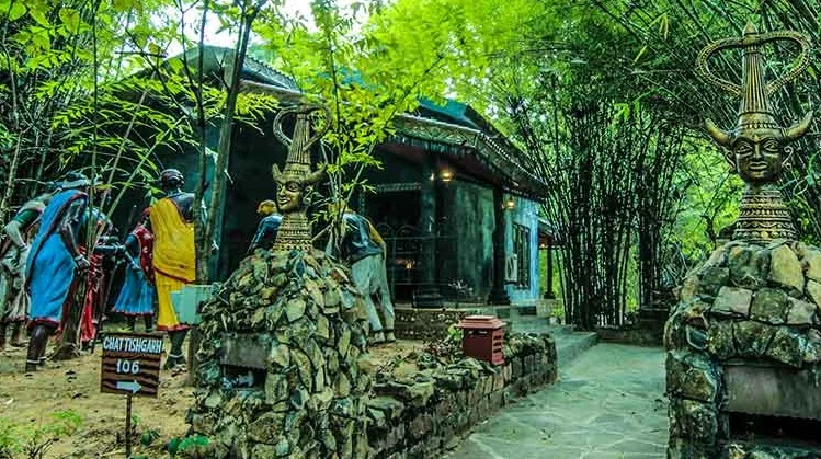 Chhattishgarh-Room-Entrance