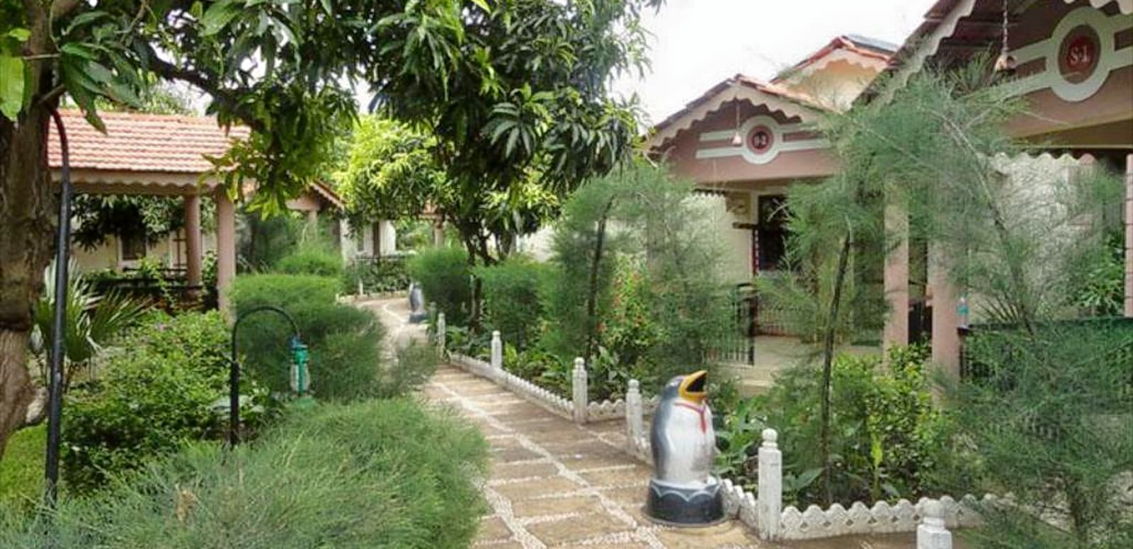 Saavaj-Resort-Front