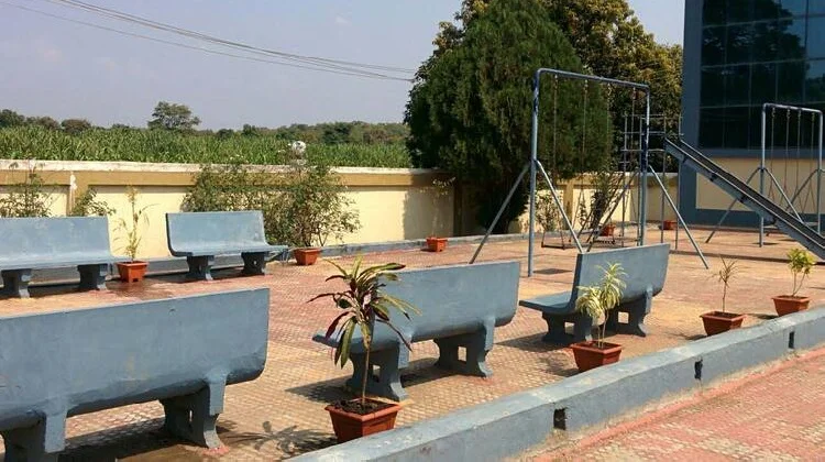 hotel-rainbow-sasan-gir-sitting-area