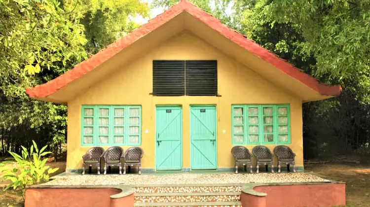 the-celebration-van-vilas-kanha-cottage