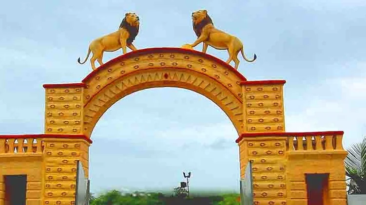 the-leonia-heritage-entrance1