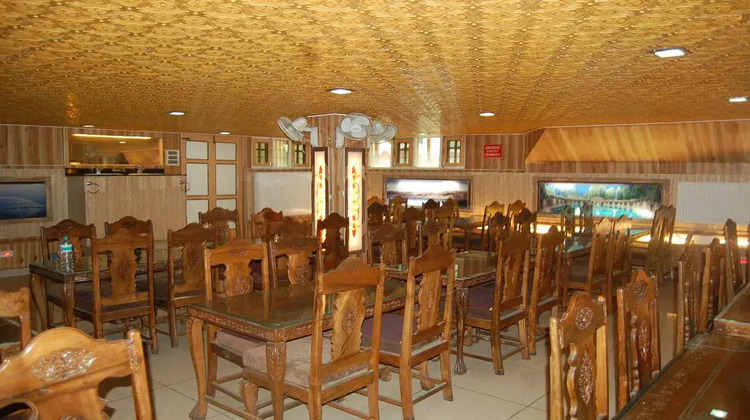 hotel city grace restaurant